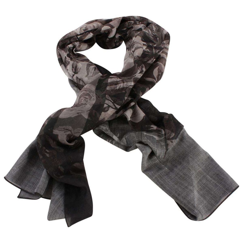 Bassin and Brown Pagoda Floral Wool Scarf  – Black/Grey