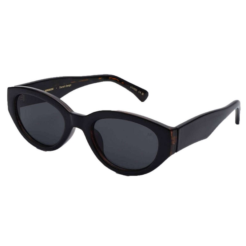 A.Kjaerbede Winnie Sunglasses – Black