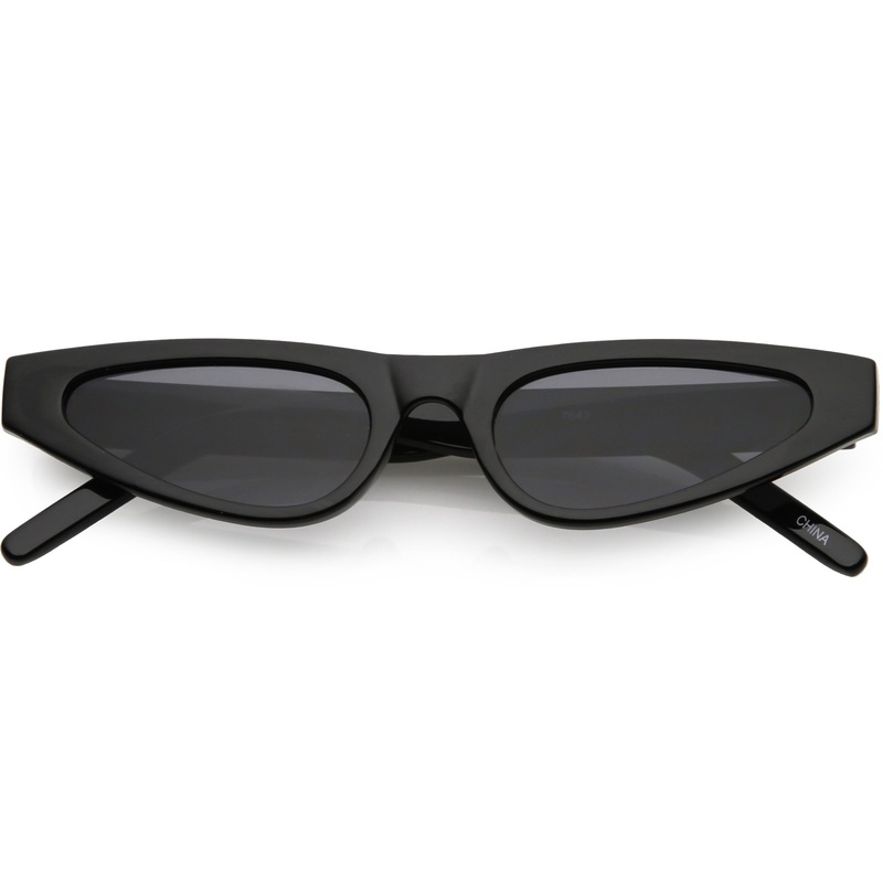 Women’s Small Retro Angled Thick Frame Cat Eye Sunglasses C952