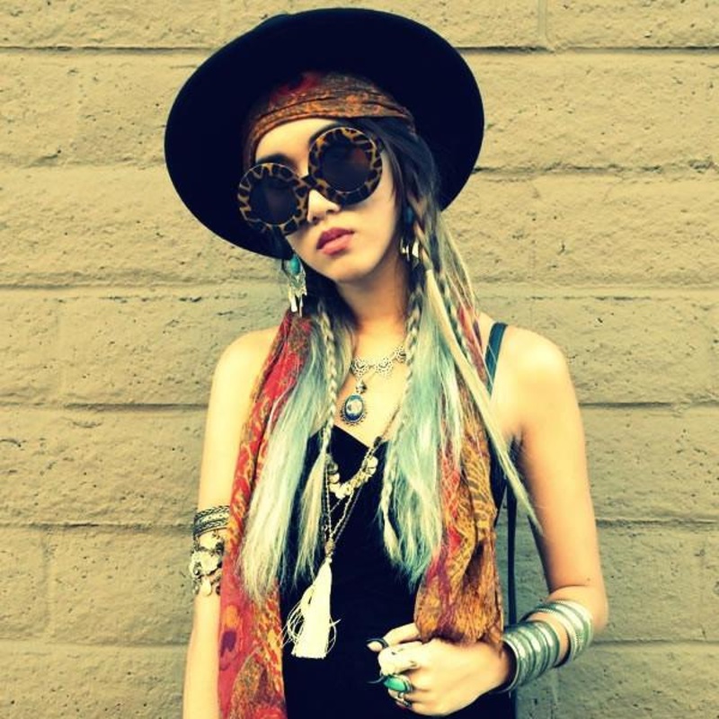 Women’s Thick Oversize Designer Fashion Round Sunglasses