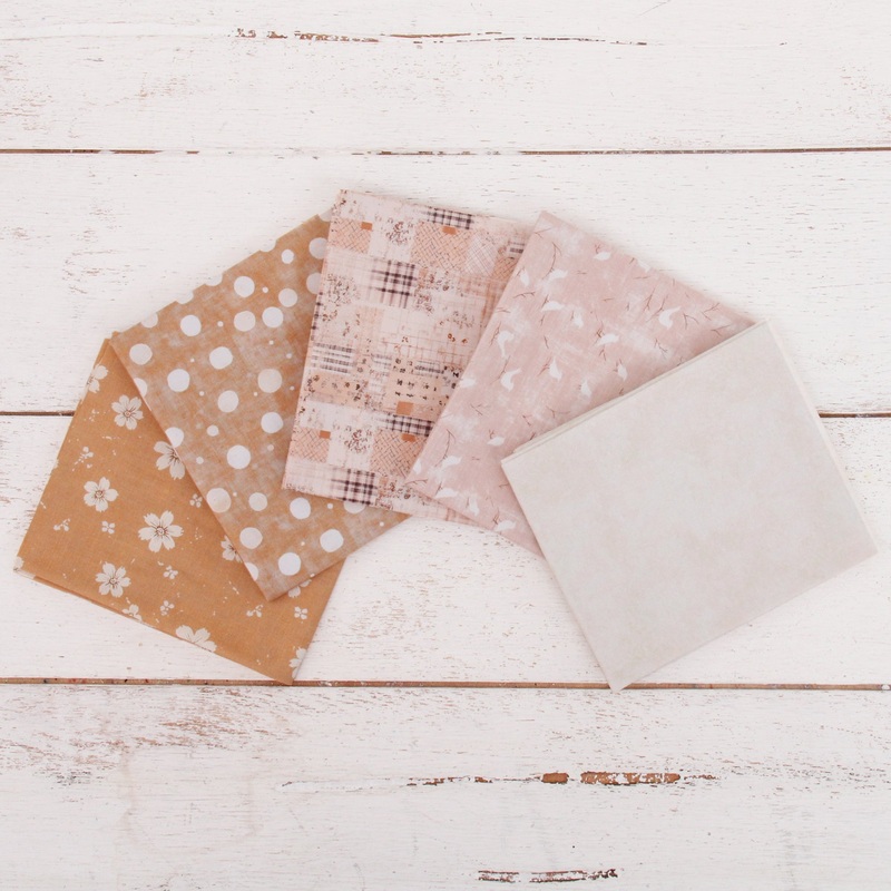 Fat Quarter Bundle – Five Ivory Precut Cotton Fabrics