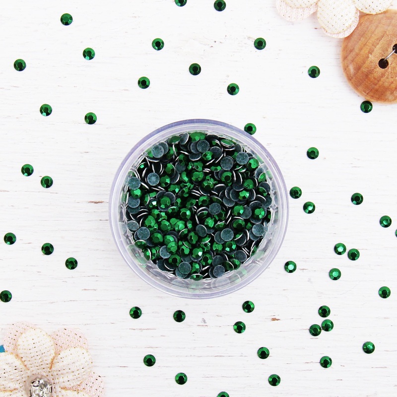 Hot Fix Metallic Rhinestones 2mm Olivine – 20 gross