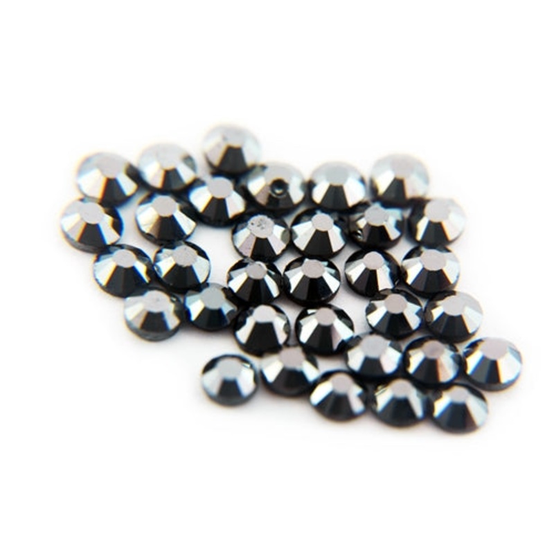 Machine Cut Hot Fix Rhinestones – SS10 – Hematite