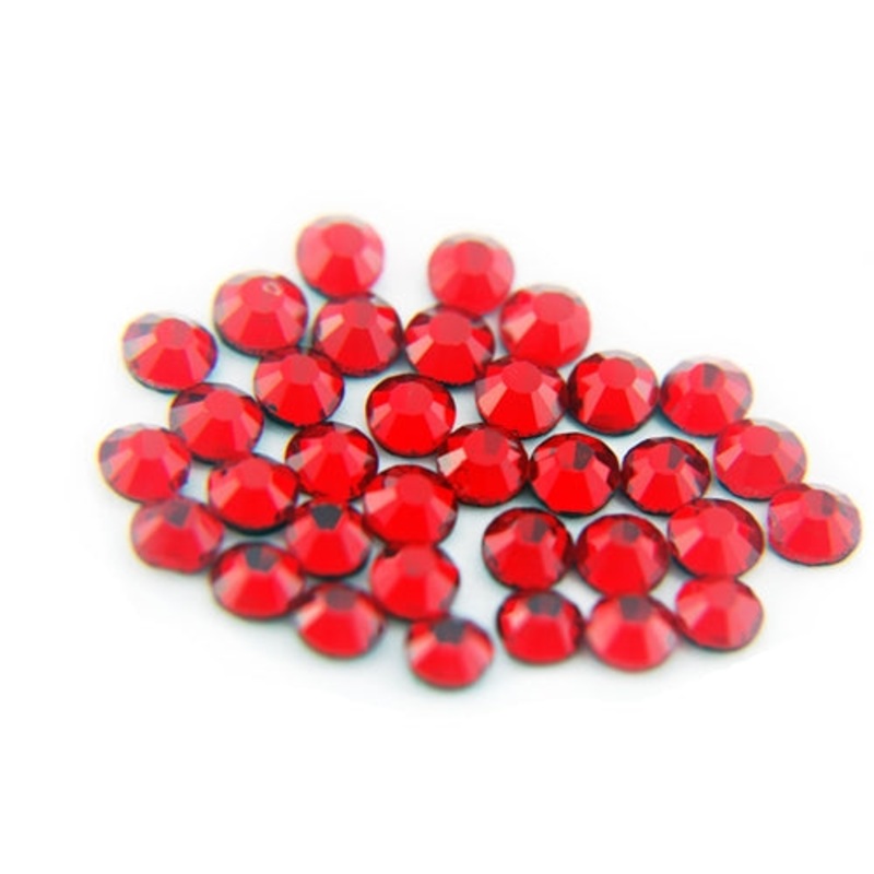 Machine Cut Hot Fix Rhinestones – SS6 -Lt. Siam
